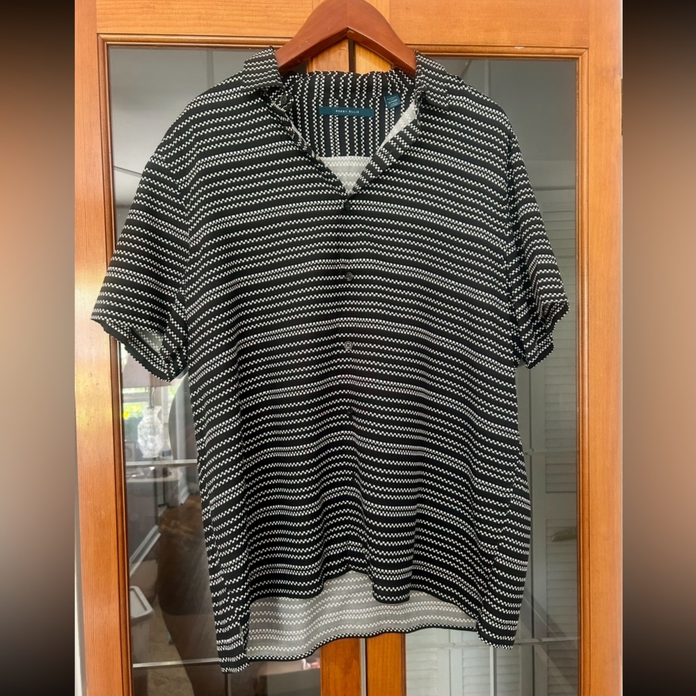 Perry Ellis Black and White Men's Button Up Shirt